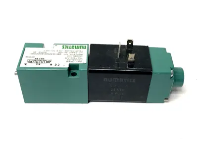 081SS5004000061 | Numatics  Solenoid Valve 4/3 Open CTR 24VDC MISSING SOLENOID - Used