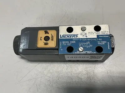 USED VICKERS DG4V-3-22A-M-U-HL7-60