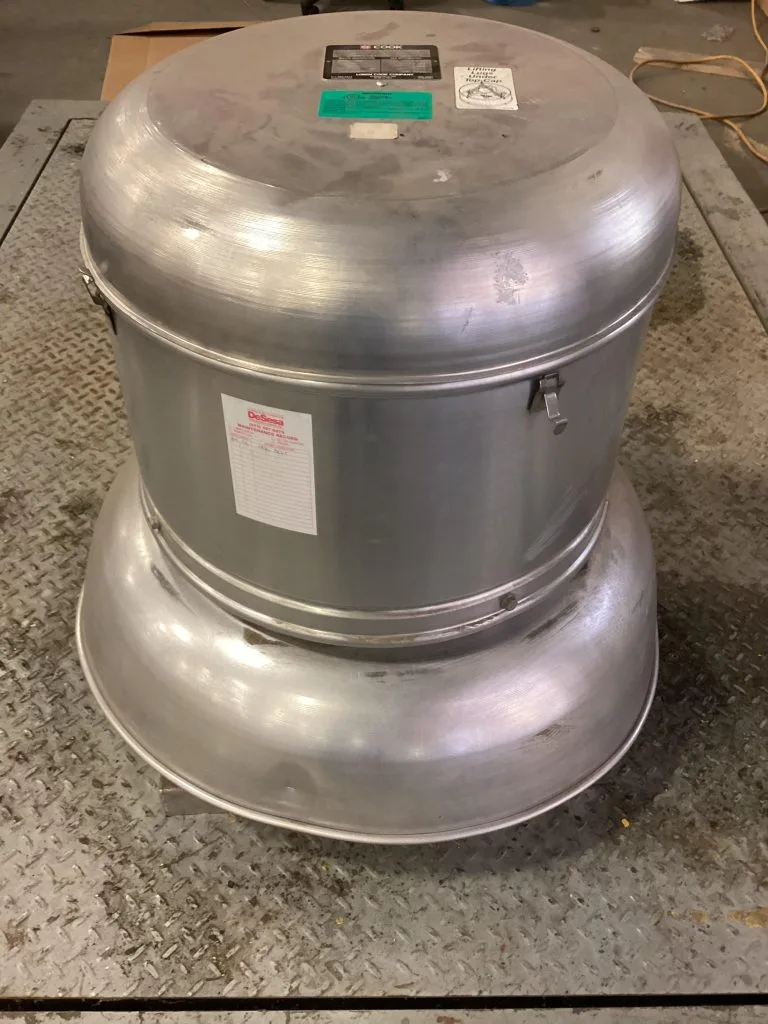 Loren Cook 135 ACE Downblast Roof top Exhaust Fan 1800CFM