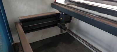 BAYKAL 4-axis CNC Hydraulic Press Brake, in good working condition, visible under power