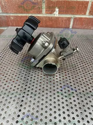 USED 2 GEMU STAINLESS STEEL  DIAPHRAGM VALVE W/ 2" TO 1/2" SANITARY FITTINGS