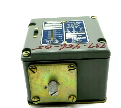 NEW SQUARE D 9012-ACW8S3 PRESSURE SWITCH 9012ACW8S3
