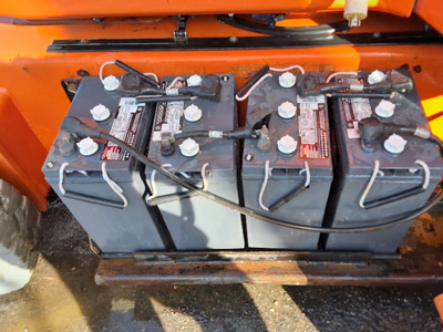 USED 2013 JLG E400AJPN