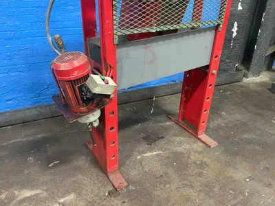 Used 1998 STENHOJ 5000994 H-Frame Presses Ohio US | HGR 24 #1251115