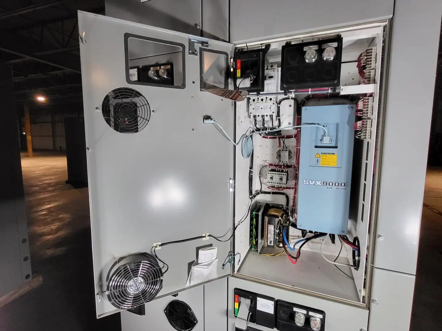 Used EATON SVX025A1-5A4N1 Switchgears British Columbia CA | Lenmark #240118