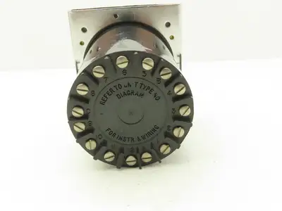 Eagle Signal HQ903A6 HQ9 Reset Analog Timer 125-250VAC 60Hz 0-60 Sec. Dial Type