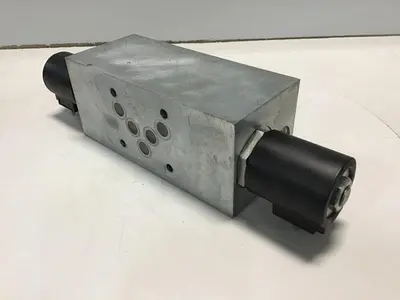 USED INDUSTRIAL MRO HF960819
