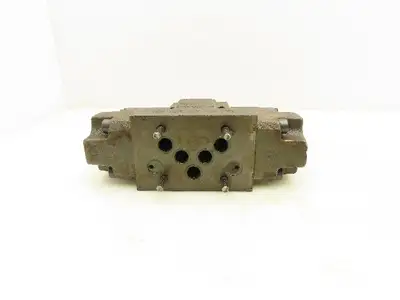Used HUSKY HYDROLUX MOOG _UNKNOWN_ Valves/Fittings | Arrow Industrial #623535