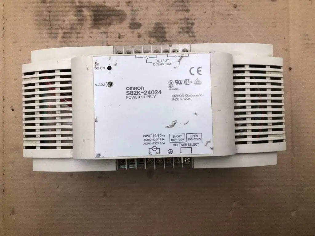 Omron S82K-24024 Switching Mode Power Supply 24V 10A / 100-120V 200-230V