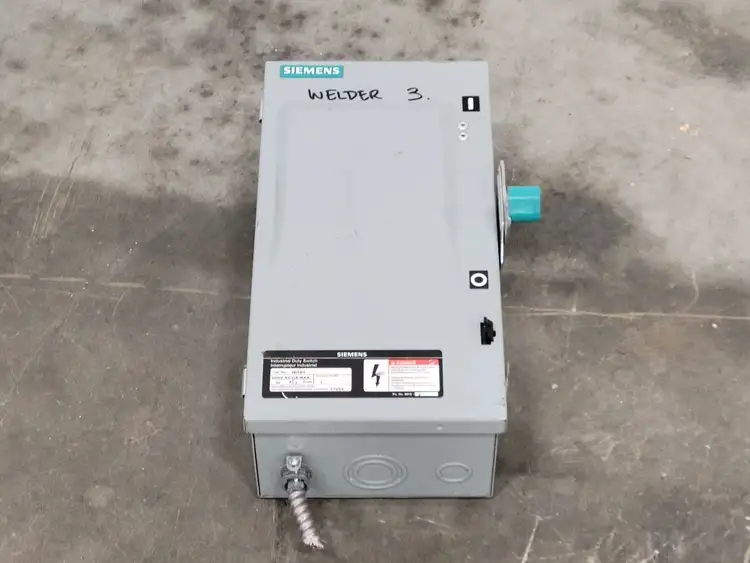 Used SIEMENS ID361 Switchgears British Columbia CA | Lenmark #243120