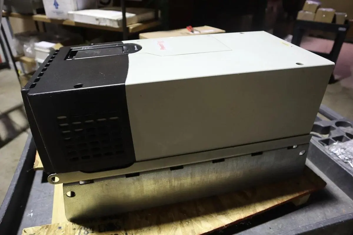 Allen-Bradley 20F1ANC260JA0NNNNN PowerFlex 753 AC Drive 400V 132kW 3-PH #3312-A