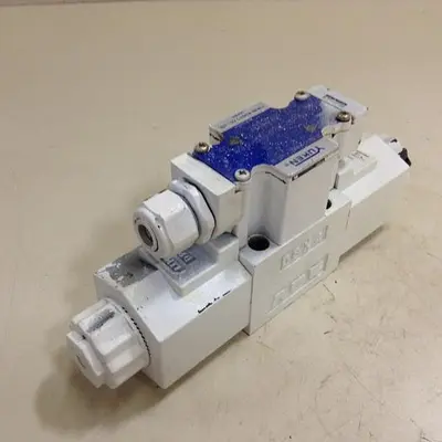 USED YUKEN DSG-01-3C40-D24-50398