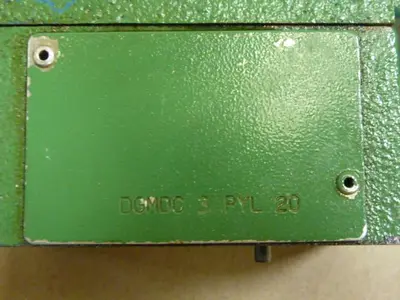 USED VICKERS DG4V-3-6C-M-U-HL7-60