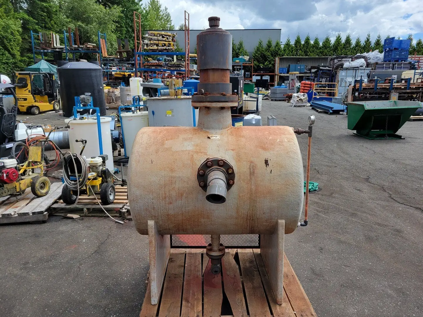 Fiber Glass Tank w/ Fittings