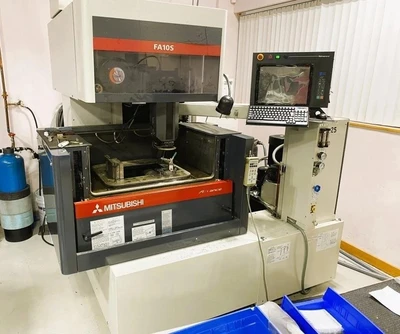 Used 2012 Mitsubishi FA10S, 2012, AWT, 4-AXIS, M700 CNC Wire EDM New Jersey US | Machinery Values #1419115