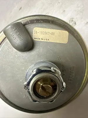 New | in-Stock DWYER 24-192047-00 Miscellaneous Equipment (Electrical & Power) Ohio US | Surplus Asset Holdings #1238071