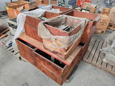 Used _UNKNOWN_ _UNKNOWN_ Circuit Breakers Indiana US | Myron Bowling Auctioneers Inc #1504007