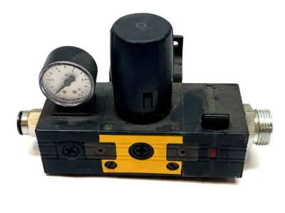 Used Knapp Air Pressure Regulator w/Gauge Modular Wall Mount Assembly Air Pressure Regulators Michigan US | Maverick Industrial Sales #1394275