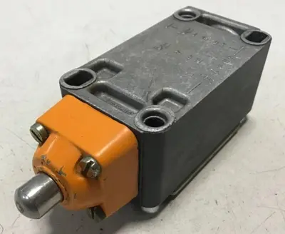 USED SIEMENS 3SE3 170-1C