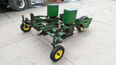 USED JOHN DEERE 80