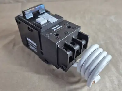 NEW SIEMENS QF220H