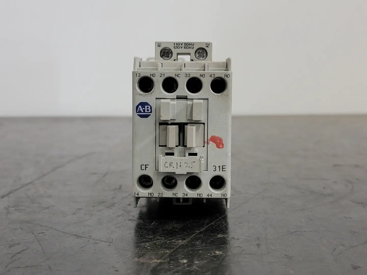 Used ALLEN-BRADLEY 700-CF310 Misc Electrical & Power Parts British Columbia CA | Lenmark #294596