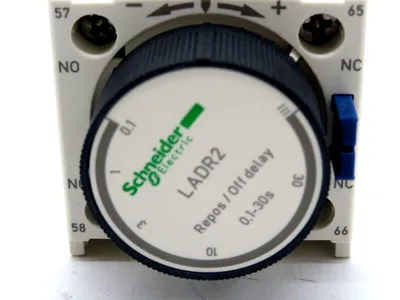 NEW SCHNEIDER ELECTRIC LADR2 TIME DELAY BLOCK