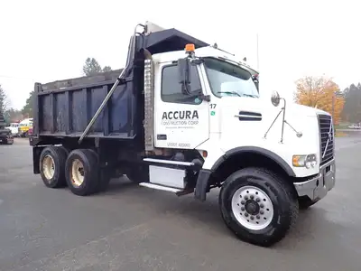 Used 2005 VOLVO VHD64F200 Dump trucks Massachusetts US | Brookside Equipment Sales #1558190