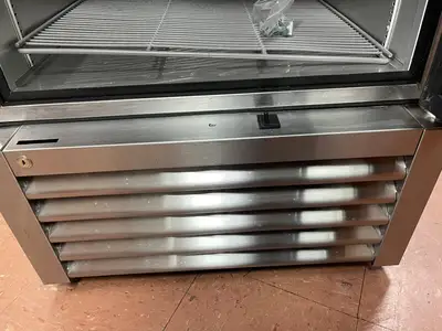 Used True 2018 True T-23DT-HC 27" One Section Reach-in Combo Refrigerator/Freezer 115V 9400323 Refrigerators Illinois US | Falcon Restaurant Supply #1376426