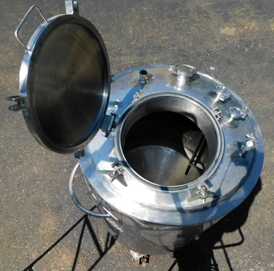 USED LEE 150 GALLON PRESSSURE TANK 150 UDBT