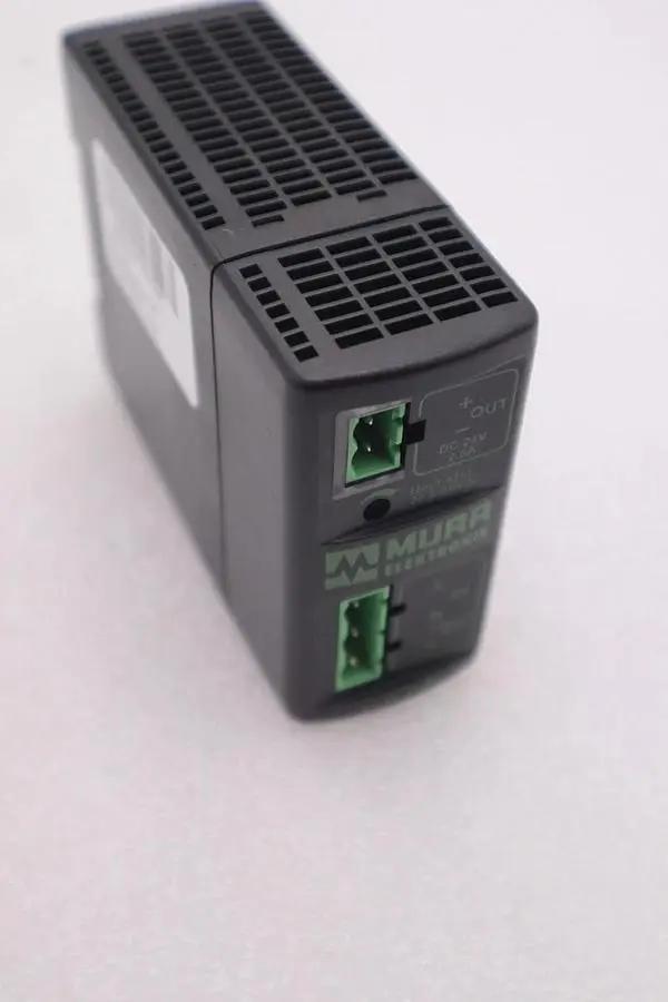 MURR ELEKTRONIK MCS-B-2.5-110-240/24 / MCSB2511024024 NEW STOCK K-1646