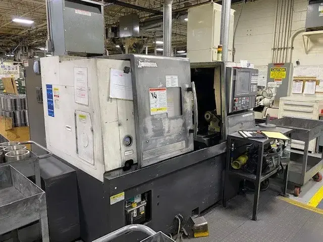 Used 2014 OKUMA GENOS L400 CNC Lathes Ohio US | Toolquip, Inc. #259599