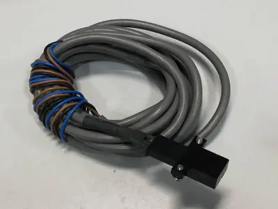 USED OMRON EE-SPY402