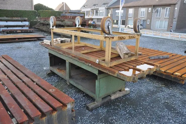 Used WELDING TABLE 3500 X 910 MM Tables, Floor & Layout Plates BE | Apt International N.V #366618