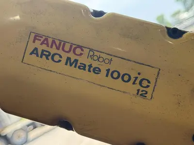 Used 2015 GENESIS/FANUC ARCMATE 100IC/12 Robots Michigan US | Aucto #1332142