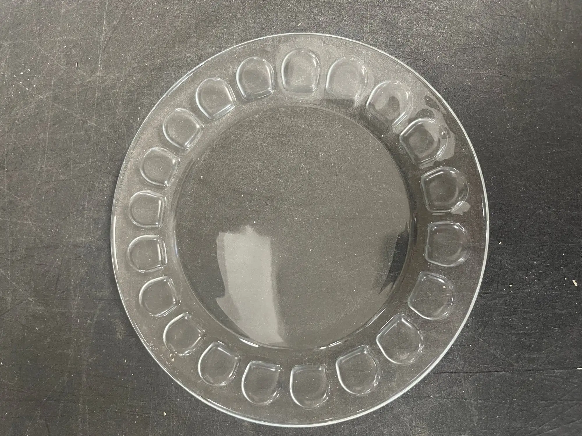 New | in-Stock Arcoroc Used Arcoroc 01141 Roc 9 1/8" Clear Dinner Salad Plate Case of 24 Smallwares Illinois US | Falcon Restaurant Supply #1375692