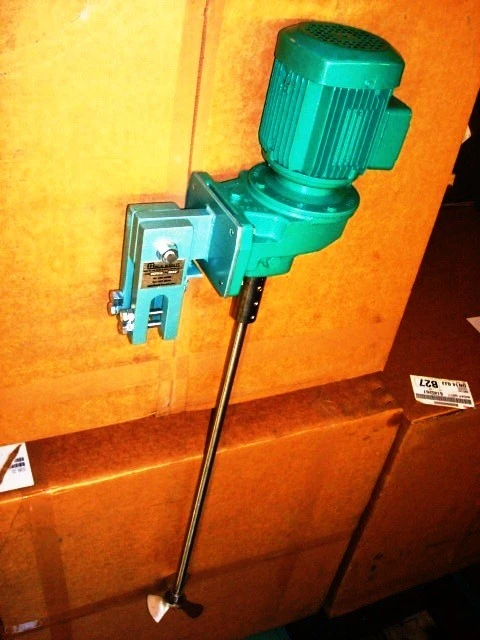 Variable Speed Geared Clamp On Stirrer 0.75 kW