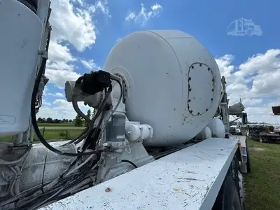 Used 2007 ADVANCE FD3000 Concrete Mixer Trucks Florida US | Big D Heavy Equipment #1556979