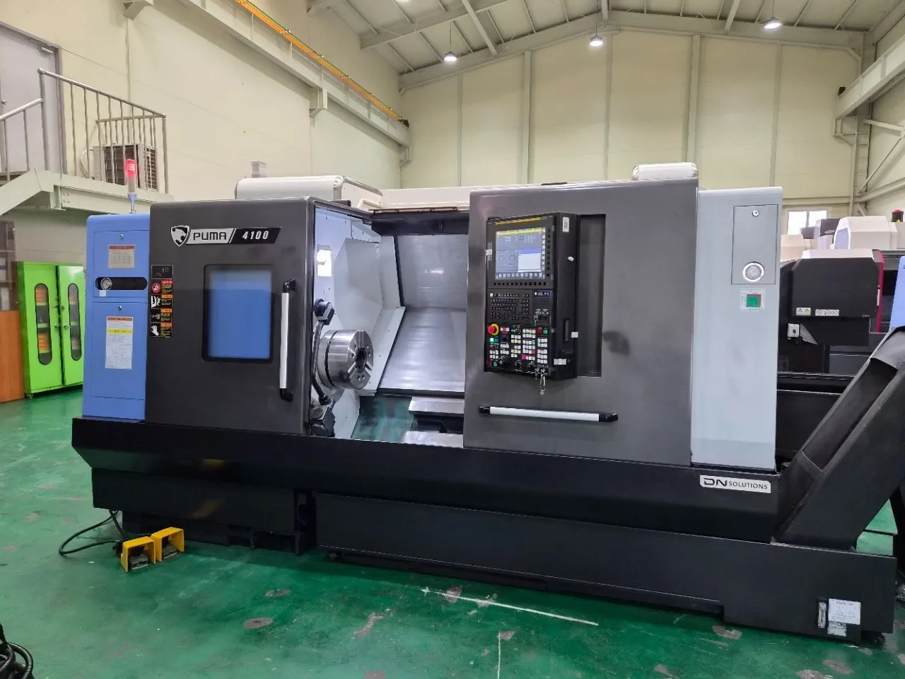 DN SOLUTIONS PUMA 4100B CNC UNIVERSAL TURNING CENTER