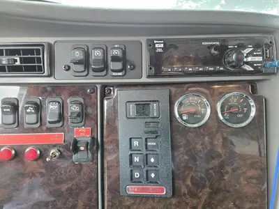 USED 2020 KENWORTH T270