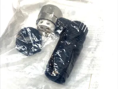 NEW AUTOMATIONDIRECT ZIPPORT 5-PIN FIELD WIREABLE CONNECTOR 7/8"-16
