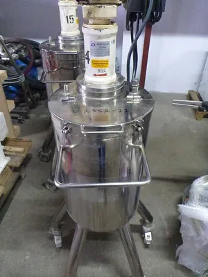 _UNKNOWN_ 60 L Tanks SS Europe 0-4,999 Litres | Perry Equipment (8)