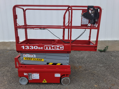USED 2017 MEC 1330SE