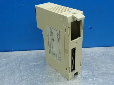 USED OMRON C200HOD218