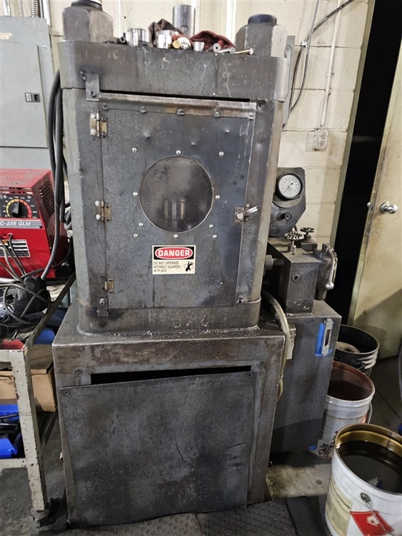 Used TON CLIFTON 200 Hobbing Presses New York US | Barbarotto Int'l Sales Corp #1333100