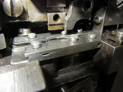 8776 Used S & W Link Making Machine