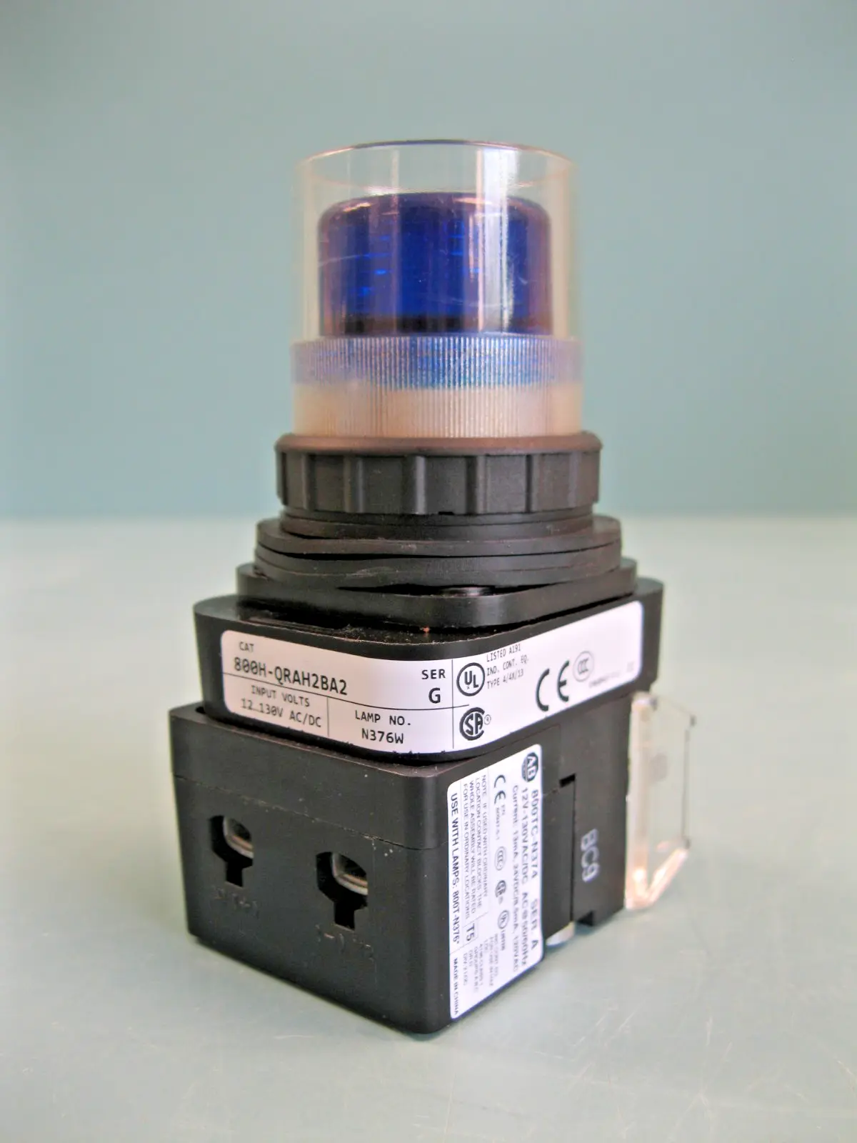 USED Allen-Bradley 800H-QRAH2BA2