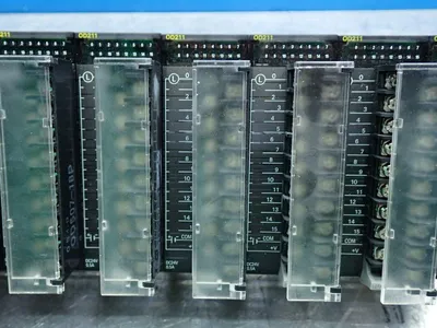 USED OMRON CJ1WOD211