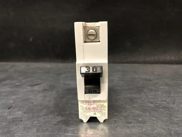 Used FEDERAL PIONEER NB130 Switchgears British Columbia CA | Lenmark #240996