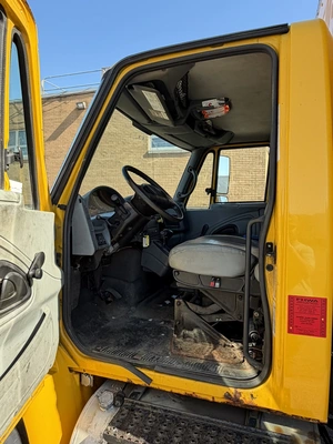 Used 2007 INTERNATIONAL 4300SBA4X2 Box trucks Ohio US | Miedema Asset Management Group #1578114